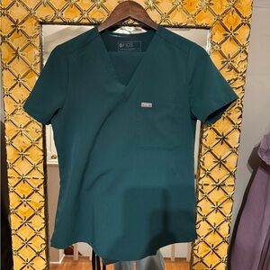 Figs set in Forest Green